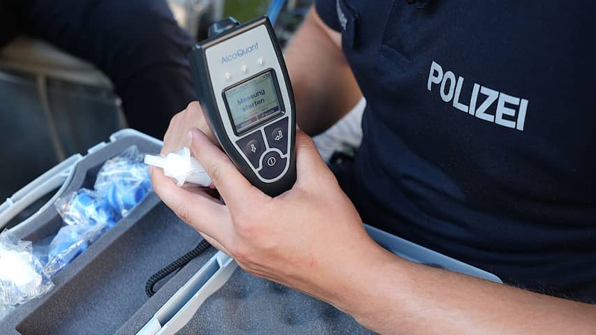 Duitse vrouw opgepakt met negen keer toegestane hoeveelheid alcohol in bloed