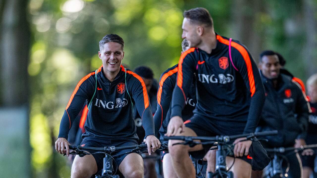 Foto bij Joey Veerman kijkt liever niet terug bij rentree in Oranje: 'Heeft geen zin'
