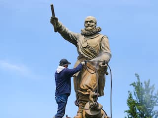 Vijf vragen over de standbeelden die worden beklad door demonstranten