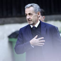 Franse oud-president Sarkozy mag cel verlaten in afwachting van hoger beroep