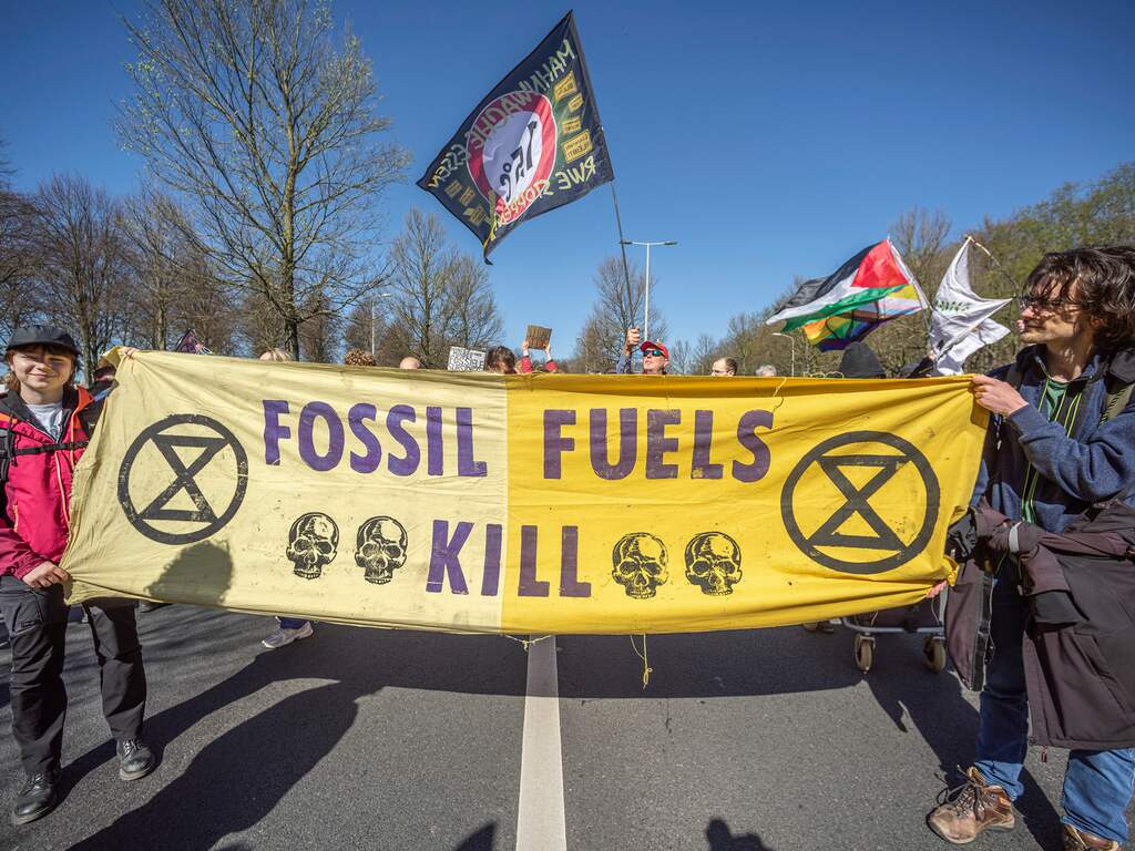 Extinction Rebellion gaat A12 in Den Haag blokkeren tijdens NAVO-top