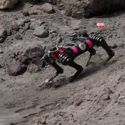 Video | Robothond wordt klaargestoomd voor maanmissie