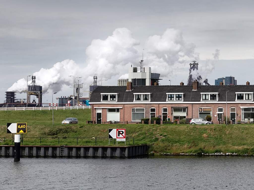Stof in omgeving van Tata Steel in IJmuiden is schadelijk voor kinderen