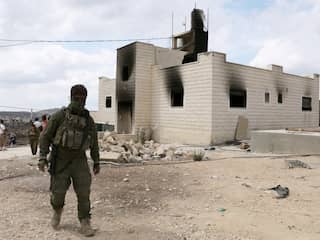 Israëlische kolonisten vallen Palestijnse familie aan bij terugkeer op Westoever