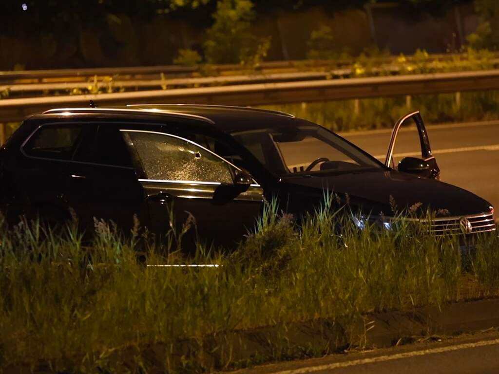 Politie onderzoekt mogelijk schietincident op A13, snelweg urenlang dicht