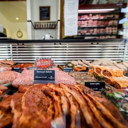 Vijftien maanden cel voor Groninger die slagerijen bedreigde vanwege dierenleed
