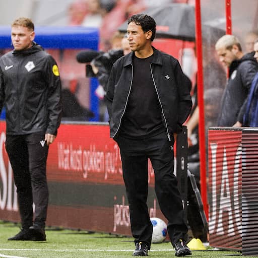 Correia schaamt zich na afstraffing Utrecht tegen PSV, Bosz komt voor hem op