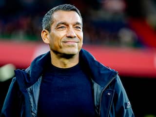 Van Bronckhorst voelt positiviteit door prestaties Feyenoord: ‘Merk het in de stad’