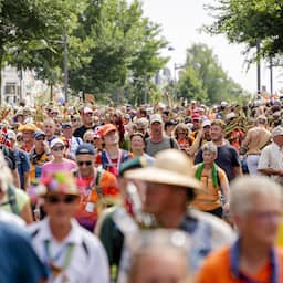 In beeld | Recordaantal van 42.777 wandelaars loopt Nijmeegse Vierdaagse uit
