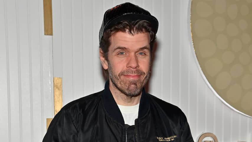 Roddelblogger Perez Hilton krijgt voorlopig langdurige zorg in ziekenhuis