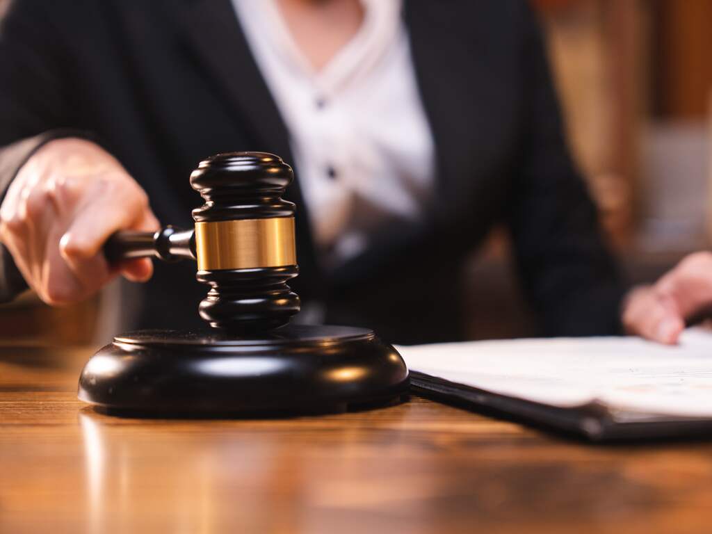 Stel dat minderjarig kind betrok bij sm-relatie veroordeeld tot vier jaar cel