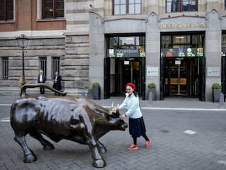 Beleggers verkopen chipaandelen alweer en daardoor daalt ASML-koers