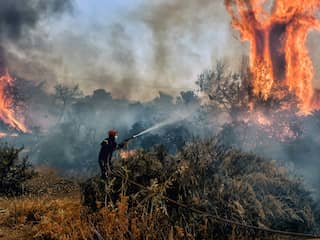 De indrukwekkendste foto's van het extreme weer dat landen teistert