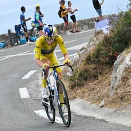 Demi Vollering wint Tour de France Femmes na schitterende solo in slotrit