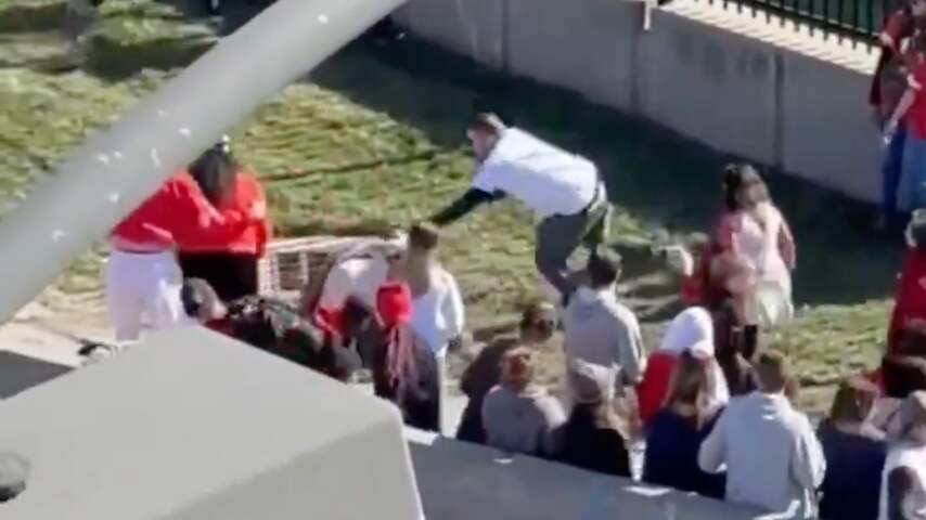 Fans tackelen verdachte bij schietpartij tijdens Super Bowl-parade