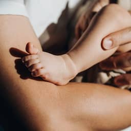 Noor voor het eerst populairste meisjesnaam, Noah blijft de favoriet bij jongens