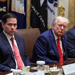 Trump verwacht vanaf maandag vrijlating gijzelaars: 'Vertrek snel naar Egypte'