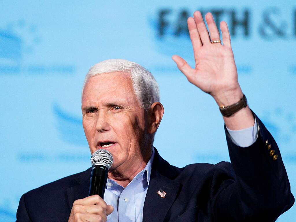 Oud-vicepresident Mike Pence doet mee aan Amerikaanse presidentsverkiezingen