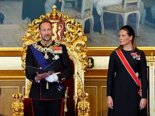 Koning Haakon legt grondwettelijke eed af in Oslo