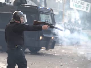 Argentijnse politie zet traangas, rubberkogels en waterkanon in bij rellen