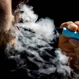 Veel jongeren worden 's nachts wakker om te vapen: 'Nieuwe verslaafde generatie'