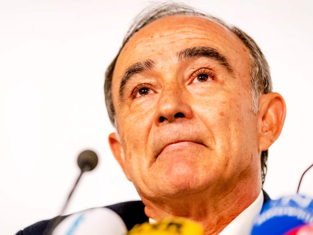 Commissie: Koninklijk Huis heeft onderzoek dodenvluchten Poch niet beïnvloed