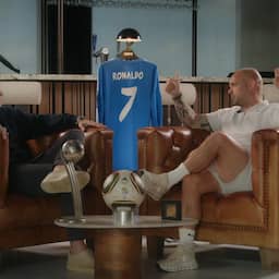 Zilveren WK-bal Wesley Sneijder levert 19.001 euro op bij veiling
