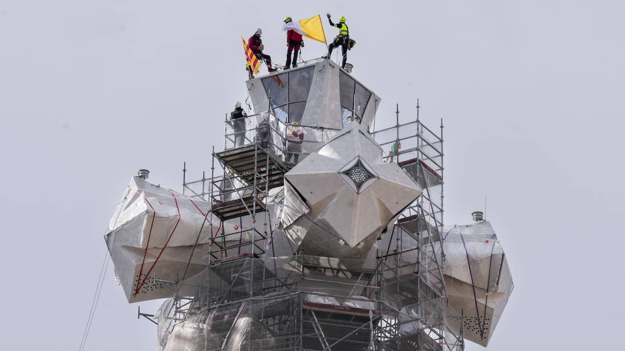 Video | Dit is het moment waarop de Sagrada Familia het hoogste punt bereikt