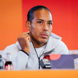 Live Oranje | Getergde Van Dijk fel op media over 'zijn' idee op WK: 'Onzin'