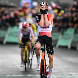 Arensman boekt heroïsche ritzege in Tour na razend spannende slotkilometer
