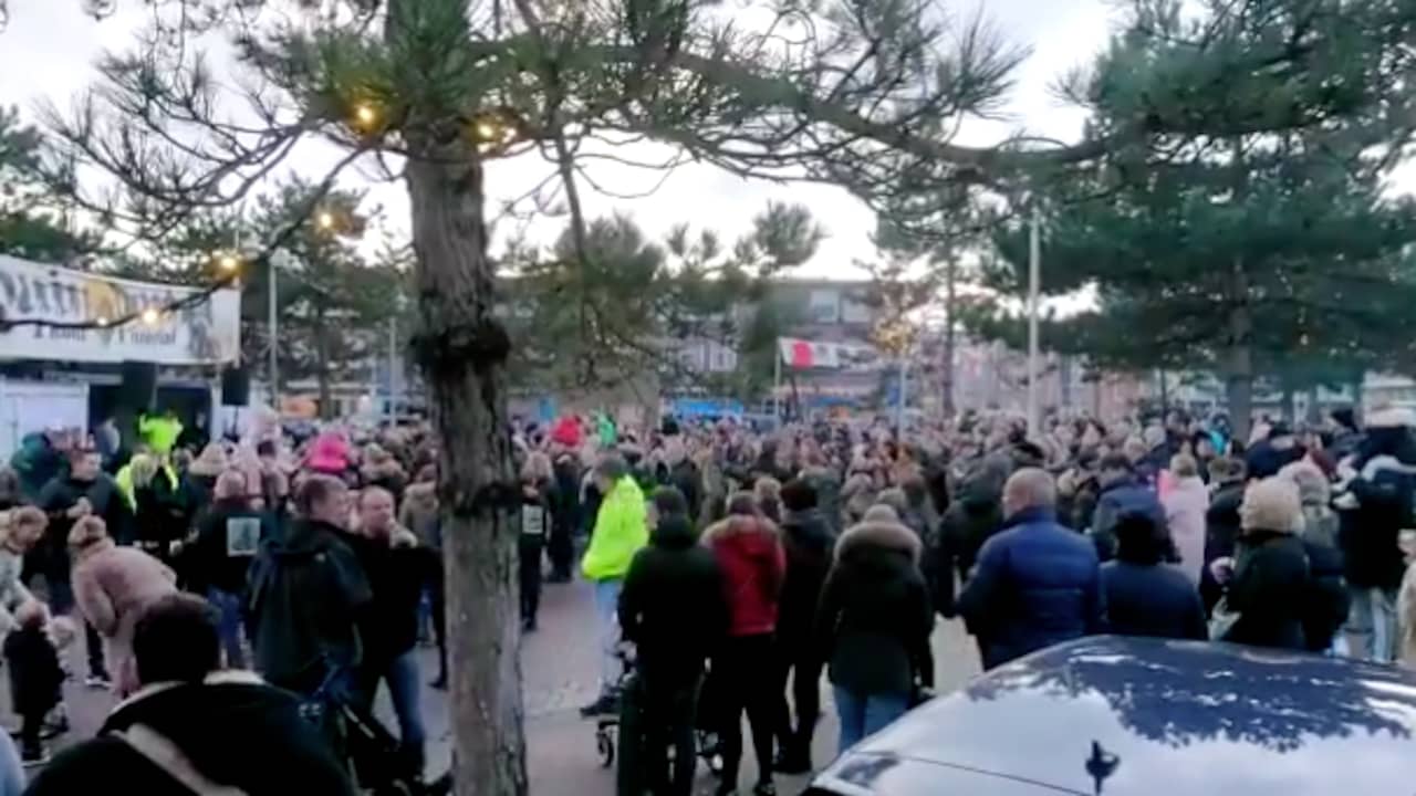 Gemeente Den Haag onderzoekt demonstratie in Duindorp