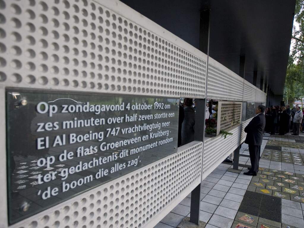 Groot deel archieven Bijlmervliegramp kan volgens rapport openbaar worden