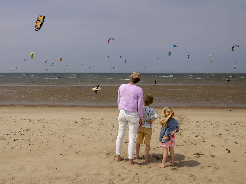 Weerbericht: Thermometer zegt langs de kust iets heel anders dan in binnenland
