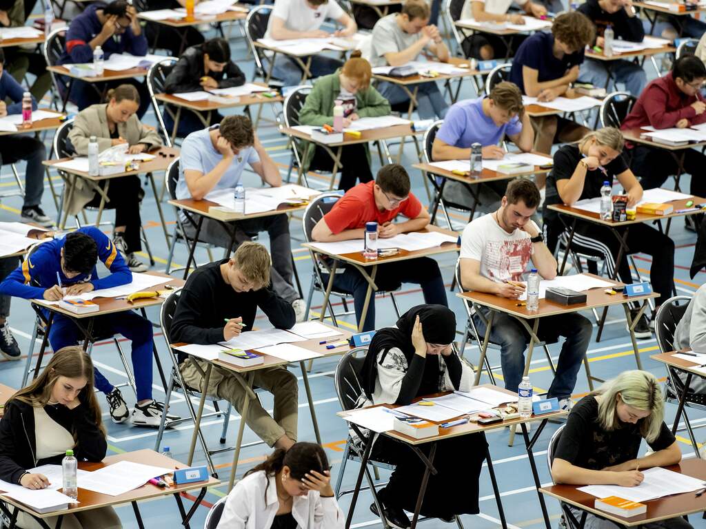 27 vmbo-leerlingen moeten examen Duits opnieuw doen door verbrande broodjes