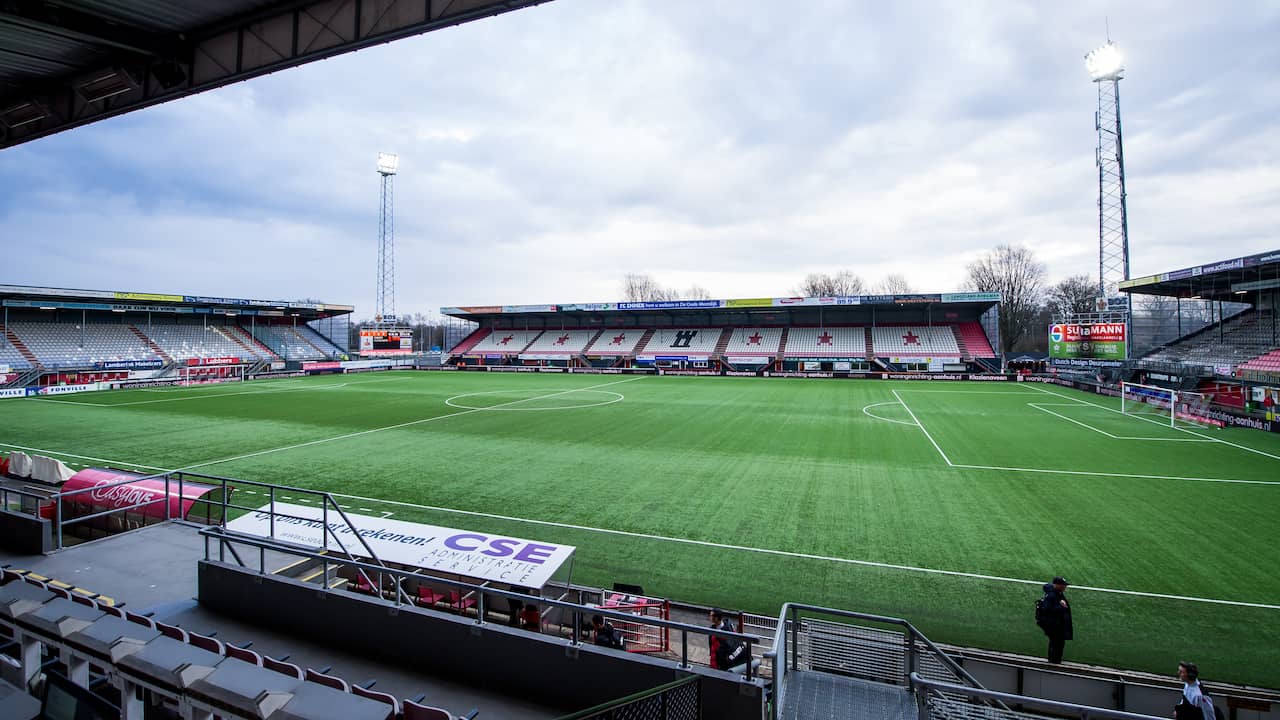 Stadion FC Emmen Ontruimd Vanwege Onveilige Lichtmast Binnenland NU nl stadion-fc-emmen-ontruimd-vanwege-onveilige-lichtmast-binnenland-nu-nl