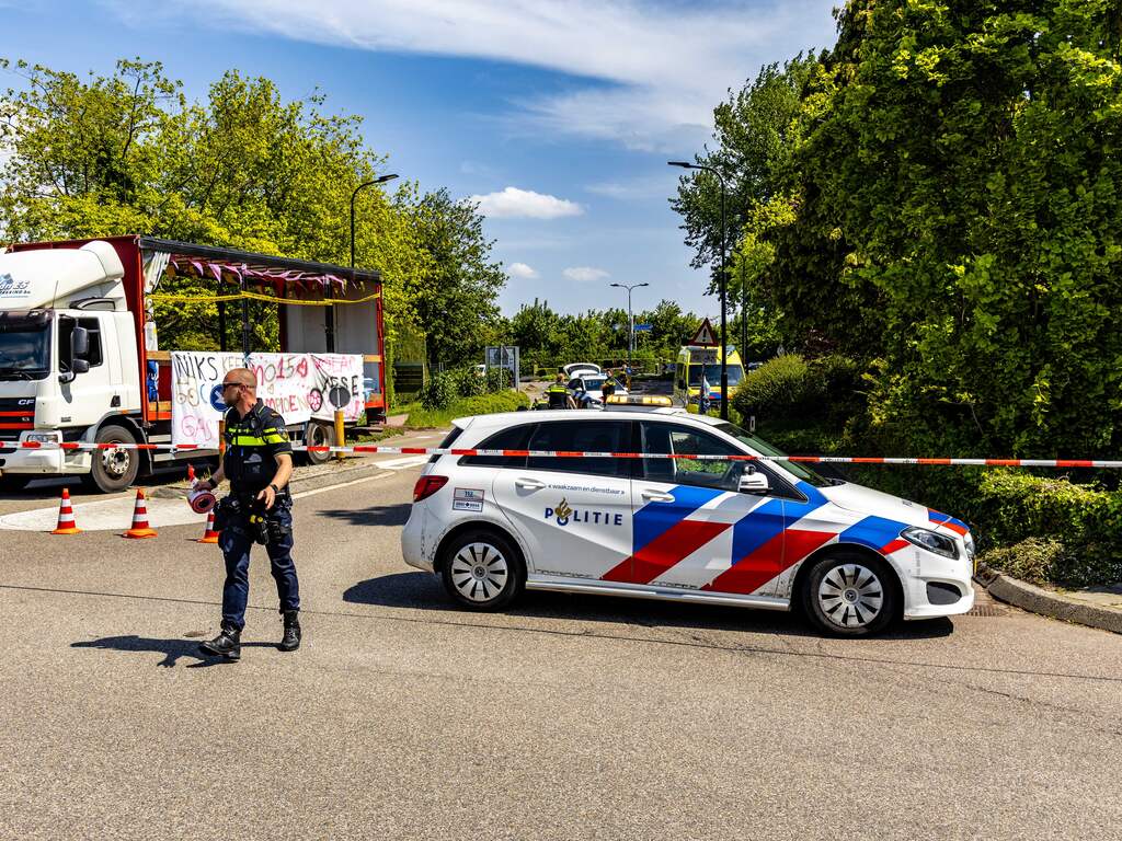 Meisje (5) overleden door ongeluk met kampioenswagen voetbalteam Yerseke
