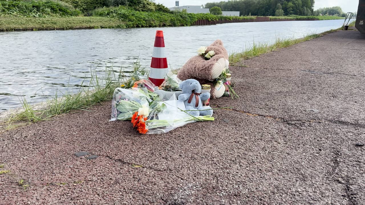 Video | Mensen leggen bloemen bij plek waar Jeffrey en Emma zijn gevonden