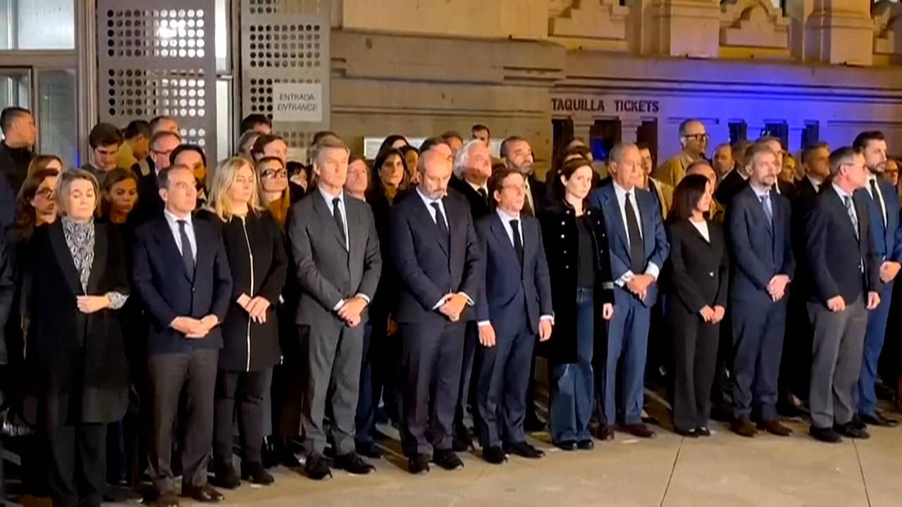 Spanje staat stil bij treinramp, protest loopt uit de hand