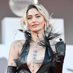Paris Jackson heeft gat in neustussenschot door drugsgebruik: 'Doe het niet, kids'