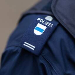 Zwitser valt met scherp voorwerp mensen aan op treinstation, drie gewonden