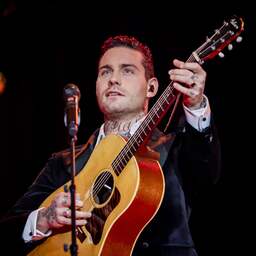Douwe Bob kreeg nooit meer reacties dan op lied Angel Child
