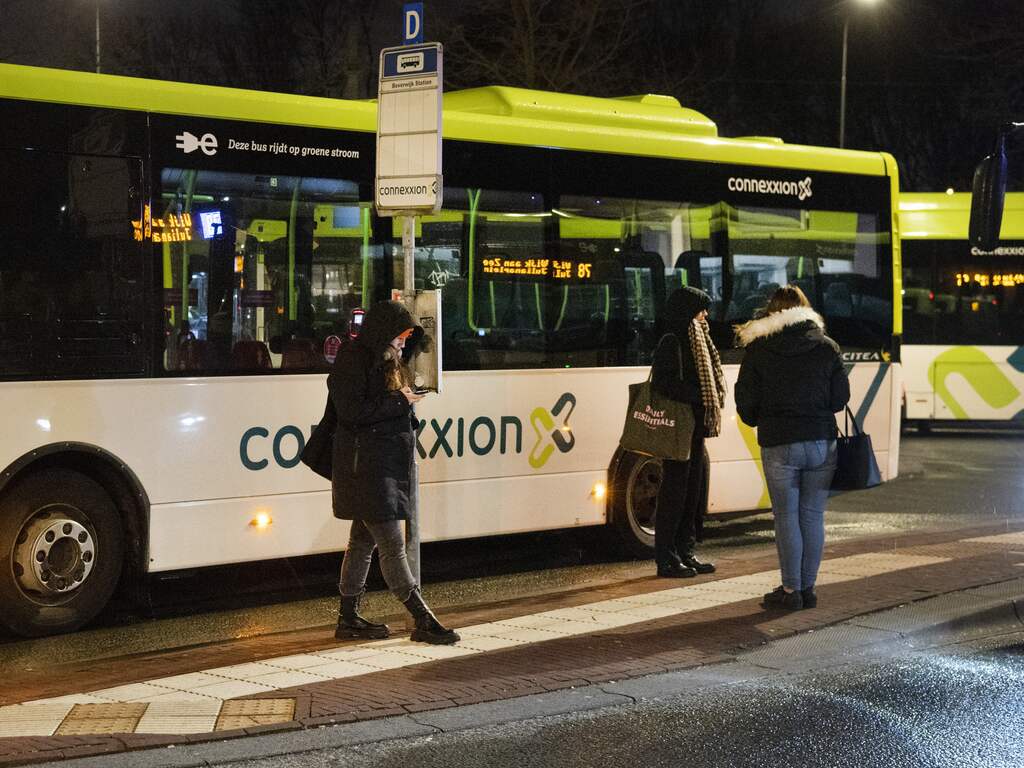 Ook streekbussen staan zaterdag even stil vanwege geweld tegen conducteur