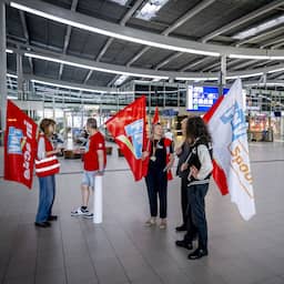 NU+ | Niet kunnen thuiswerken met ov-staking: ouders als taxi of carpoolen