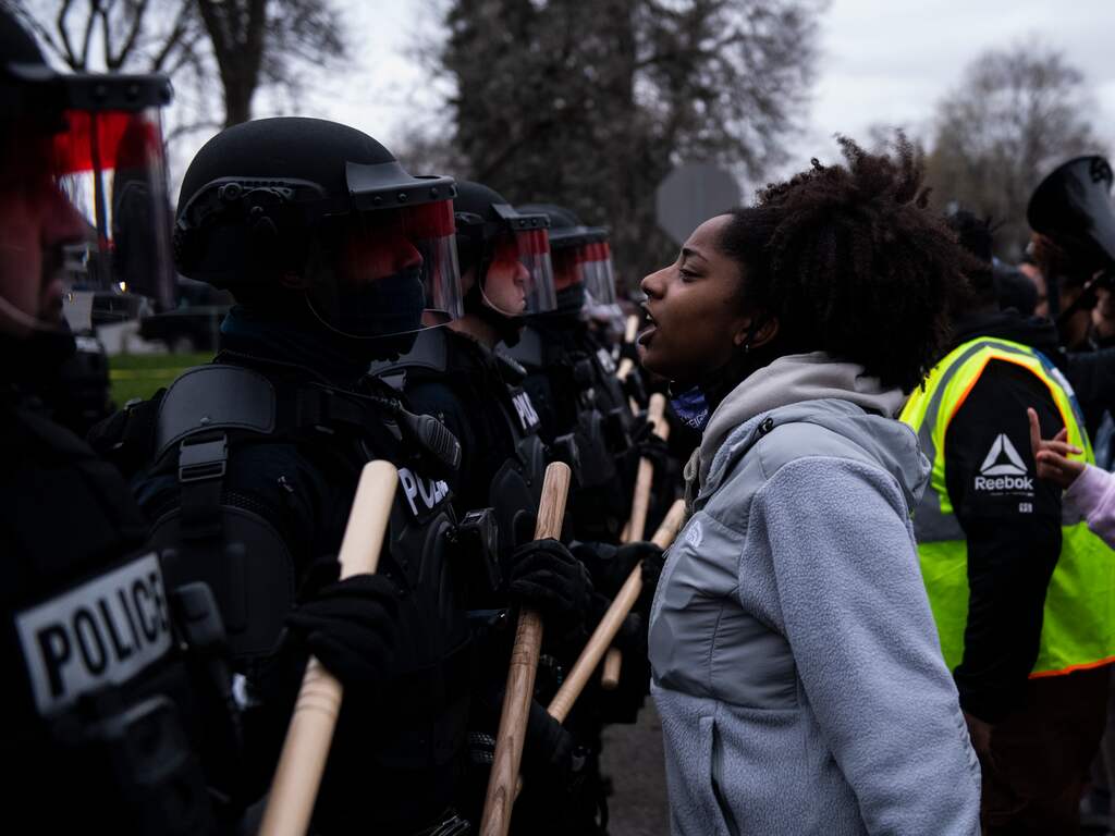 Rellen in Minnesota om politiegeweld dat zwarte man mogelijk fataal werd
