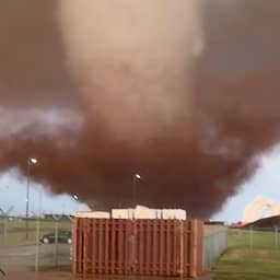 Video | Grote tornado raast over luchtmachtbasis in Amerika
