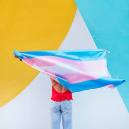 Ontwikkelaar die transgender vrouw weerde op app voor vrouwen krijgt boete