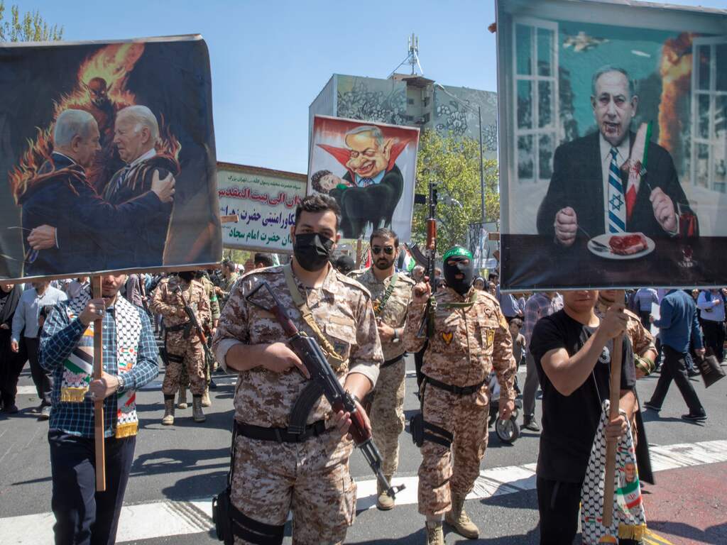 Nederlanders geadviseerd reis naar Irak uit te stellen, VS stuurt troepen
