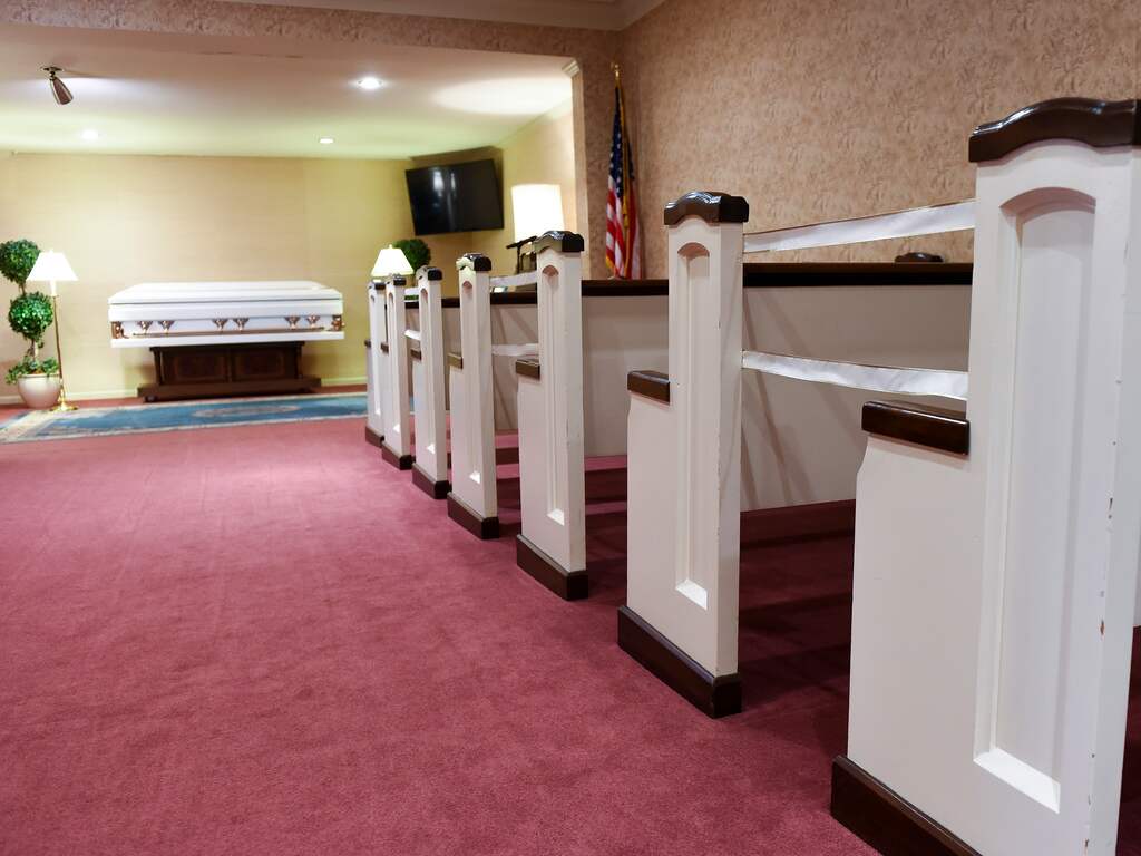 Amerikaanse begrafenisondernemer bewaarde maandenlang tientallen lichamen