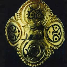 Netherlands buys found medieval gold ring for over 83,000 euros