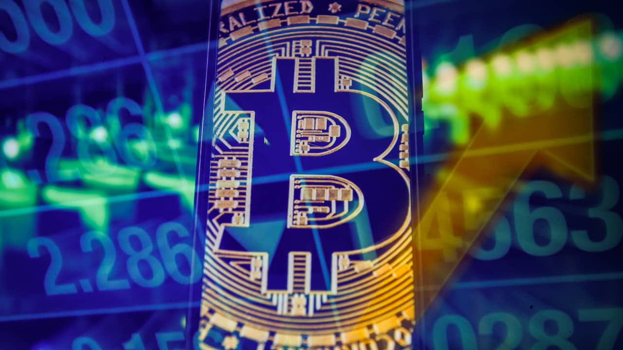 Turkije verbiedt bitcoin en andere cryptovaluta als betaalmiddel | Economie  | NU.nl